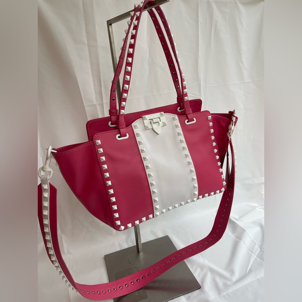 $3250 Set of 2 Valentino Garavani  bag and wallet new with tag and dust bags